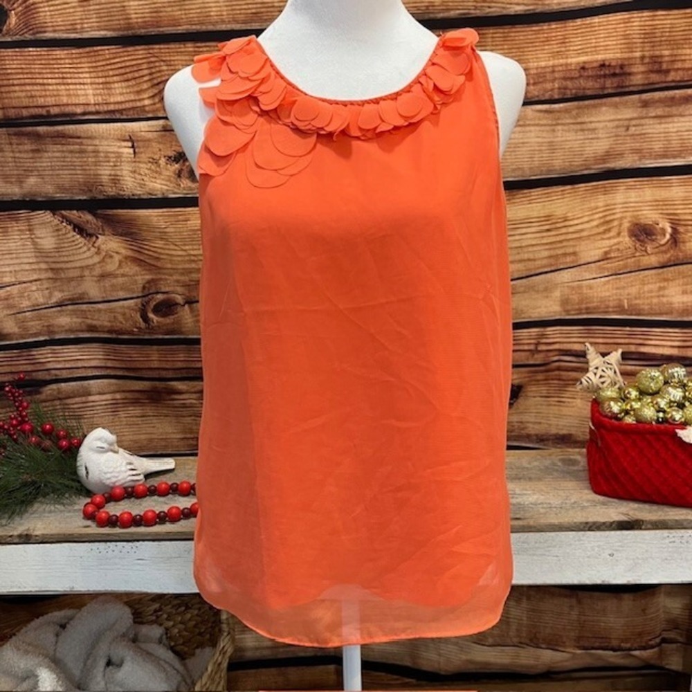 ANN TAYLOR TANK BLOUSE ladies size M melon orange with‎ neckline detail